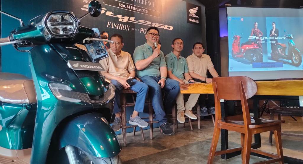 Honda Stylo 160 Akhirnya Diluncurkan Begini Spesifikasi Dan Harganya