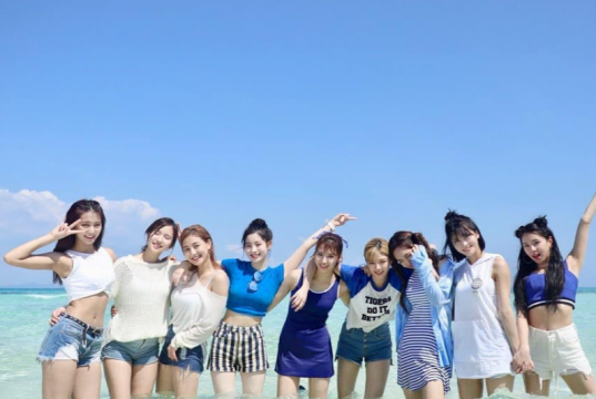 Twice Tempati Peringkat Ketiga di Tangga Musik Billboard 200