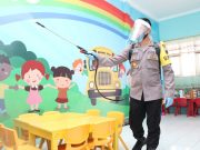 Kapolres Kebumen Semprot Ruangan TK Kemala Bhayangkari