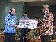 Bupati Hibahkan Rp 100 Juta, Bantu Pembangunan Masjid Jami Baitussalam Losari