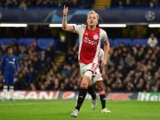 Donny van de Beek Bakal Merapat ke Manchester United