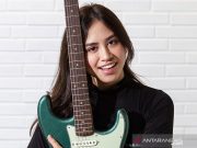 Andrea Turk Nyanyikan Ulang Lagu “Indonesia Raya”