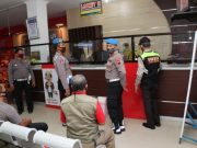 Propam Polres Kebumen Disiplinkan Protokol Kesehatan di Pelayanan Publik