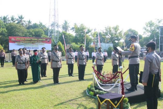 Kapolres Batang Pimpin Sertijab Kasatbinmas dan Kapolsek Baru