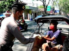 Gunakan Besek untuk Bungkus Daging Kurban, Idul Adha ala Polres Grobogan