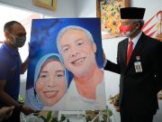 Datang Berikan Remisi, Ganjar Pulang Dapat Hadiah Lukisan Mesra Bersama Istri