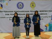 USM Beri Penghargaan Mahasiswa dan Karyawan Berprestasi
