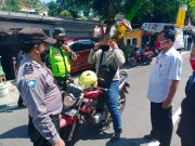 Babinsa Wonotingal Sosialisasikan Penggunaan Masker dan Imbauan Protokol Kesehatan
