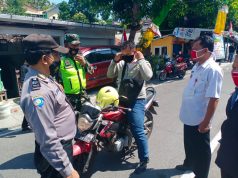 Babinsa Wonotingal Sosialisasikan Penggunaan Masker dan Imbauan Protokol Kesehatan