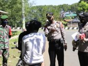 Petugas Gabungan di Batang Razia Wajib Masker
