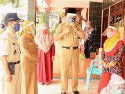 Wabup Brebes Tinjau Kelompok Wanita Pembuat Face Shield