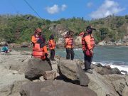 Perahu Nelayan Dihantam Ombak di Logending, Satu Nelayan Cilacap Hilang