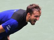 Medvedev ke Semifinal setelah Kalahkan Teman Masa Kecilnya