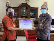Dinas Penanaman Modal Wonogiri Raih Penghargaan Public Service of The Year 2020