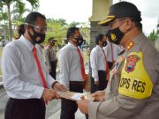 Sebanyak 13 Polisi Dapat Penghargaan dari Pimpinan