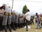 Simulasi Pengamanan Pilbup, Polres Kebumen “Bentrok” dengan Warga