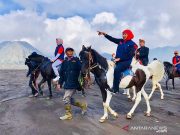 Pembukaan Wisata Gunung Bromo Mulai Putar Roda Ekonomi Sektor Informal