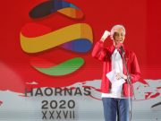 Ganjar Anugerahkan Haornas Award pada Atlet Panjat Tebing Aries Susanti