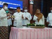 Ketua DPRD Kudus Hadiahi Nasi Tumpeng untuk Plt Bupati