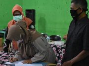 SARI Solo Serahkan Bantuan Usaha Kelompok Desbumi di Wonosobo