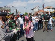 Aksi Bagi Ribuan Masker dalam Deklarasi Demak Bermasker