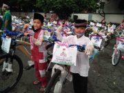 LAZIZNU Kudus Bagikan 136 Sepeda untuk Anak Yatim