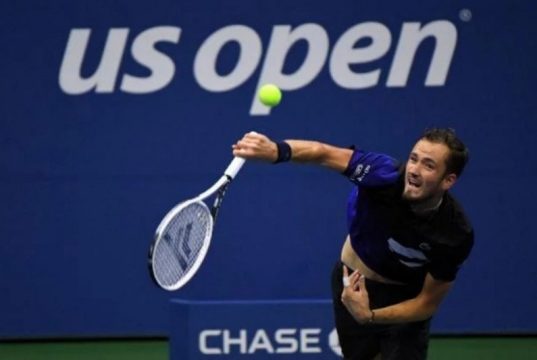 Medvedev Menang Mudah Atas O’Connell
