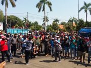 Pekerja Seni Jepara Geruduk Kantor Bupati, Akhirnya Kelonggaran Ijin Pentas Akan Diberikan