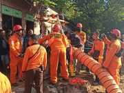 Suara Nafas Dari Dalam Sumur, Selamatkan Muhammad