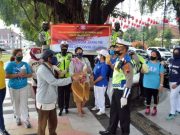 Sambut HUT Polantas, Satlantas Polres Magelang Kota Bagi 500 Gelas Jamu