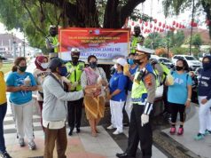 Sambut HUT Polantas, Satlantas Polres Magelang Kota Bagi 500 Gelas Jamu