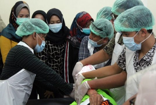 Mahasiswa Keperawatan Fikes Unimma Ikuti Pelatihan Penanggulangan Gawat Darurat