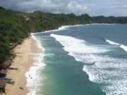 Warga Wonogiri dan Pacitan Diminta Mewaspadai Gelombang Tinggi Laut Selatan