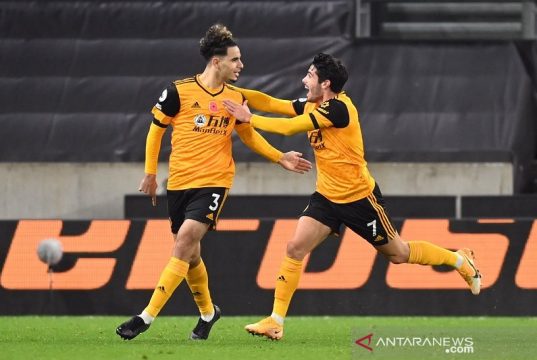 Wolverhampton Terobos Tiga Besar Seusai Bekuk Crystal Palace