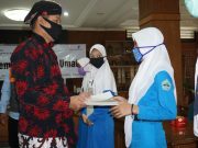 80 Anak Yatim Terima Santunan Beasiswa
