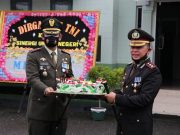 Polres Kebumen Beri Kado Kue dan Tumpeng untuk Kodim 0709