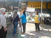 Sejak Pandemi Covid-19, Warga Tidar Campur Membuat Kegiatan ‘Cantelan Berbagi’