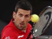Djokovic Atasi Perlawanan Ketat Tsitsipas untuk Tantang Nadal di Final