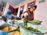 Sensasi Kuliner Tradisional Rujak Teplek, Hanya Dua Jam Ludes