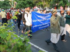 Warga Semarang Gelar Aksi Tolak Demo Anarki