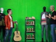 Gitar Hasil Promosi Ganjar Dibeli Helmy Yahya