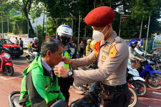 Taruna Akpol Gelar Baksos Serentak di Seluruh Indonesia