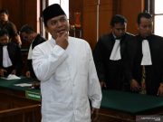 Gus Nur Jadi Makmum Shalat Magrib di Sela Pemeriksaan Polisi