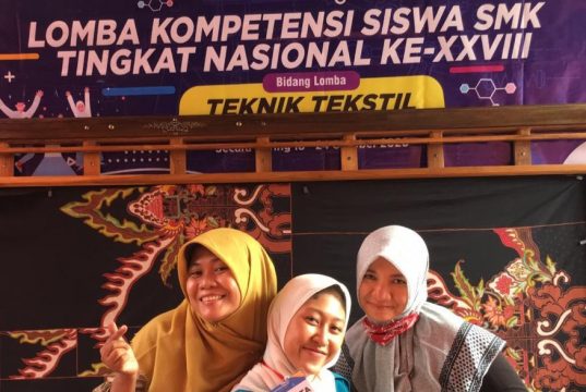 Kagumi RA Kartini, Pramesti Arum W Juara Nasional dengan Karya Batik Motif Eksotika Matingan Jungpara
