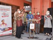 SIG Serahkan Hadiah Ibadah Umrah kepada Pengemudi Berprestasi