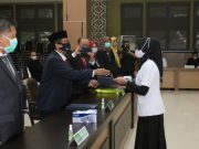 UNS Lantik dan Ambil Sumpah 123 Dokter Baru