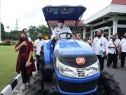 Kelompok Tani Kabupaten Magelang Terima Bantuan Alsintan dan Asuransi Usaha Tani
