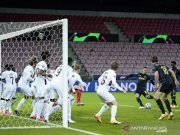 Ajax Menang 2-1 Atas Midtjylland