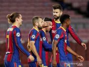 Gerard Pique Minta Messi Bertahan di Barca