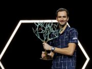 Daniil Madvedev juara Paris Masters